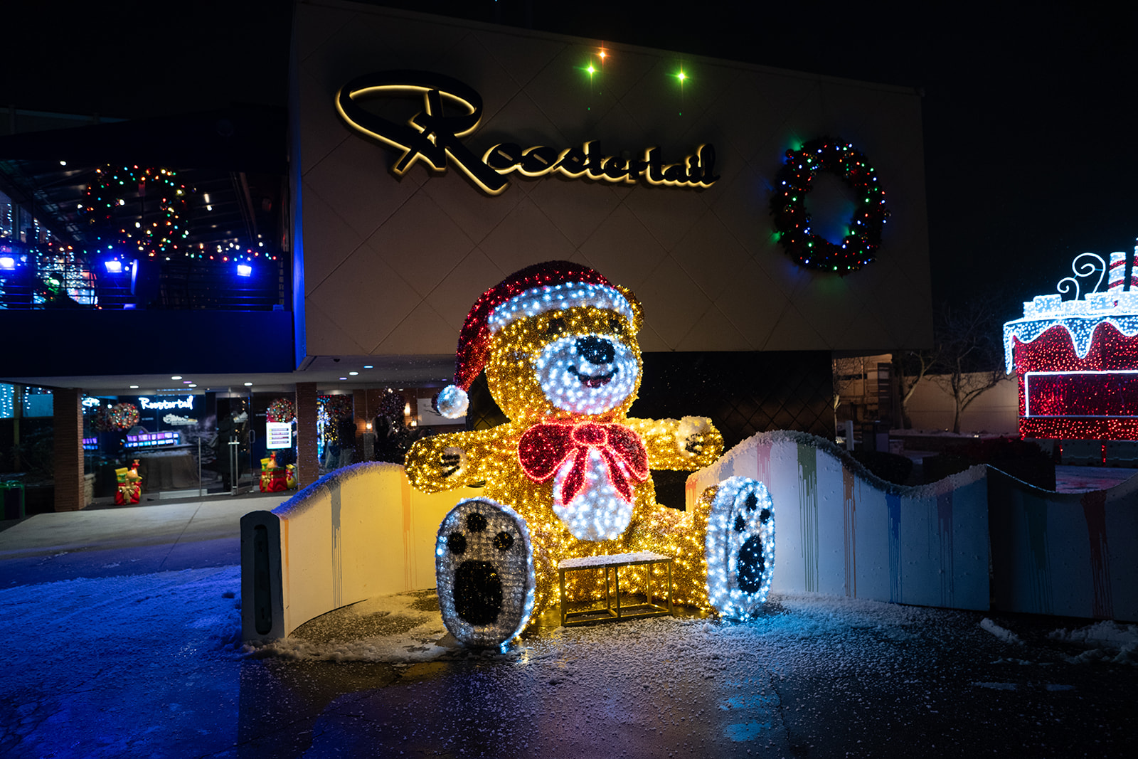 The Roostertail decorated for Christmas